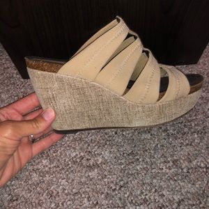 DONALD PLINER!! DJP WEDGES 😍😍